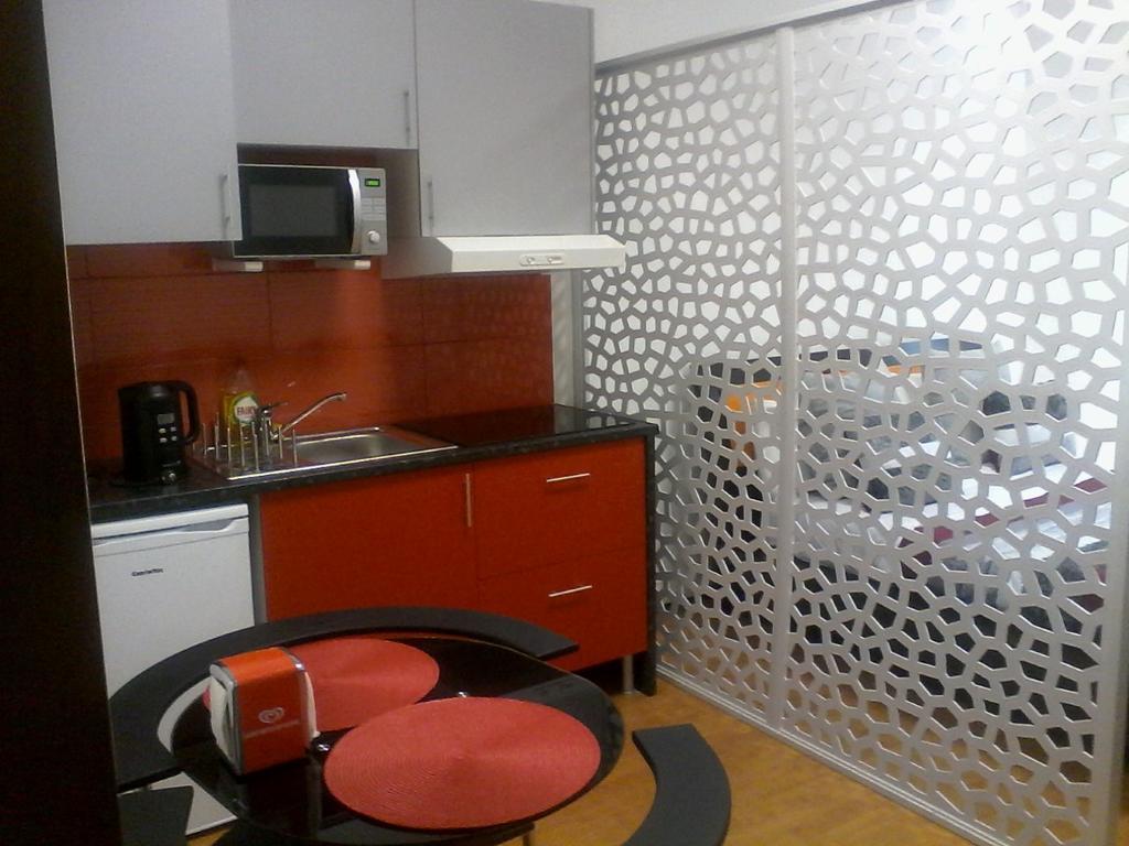 Metro-Apartment Rnal Nº35375 Al-Chamada Para A Rede Movel Nacional Porto Dış mekan fotoğraf